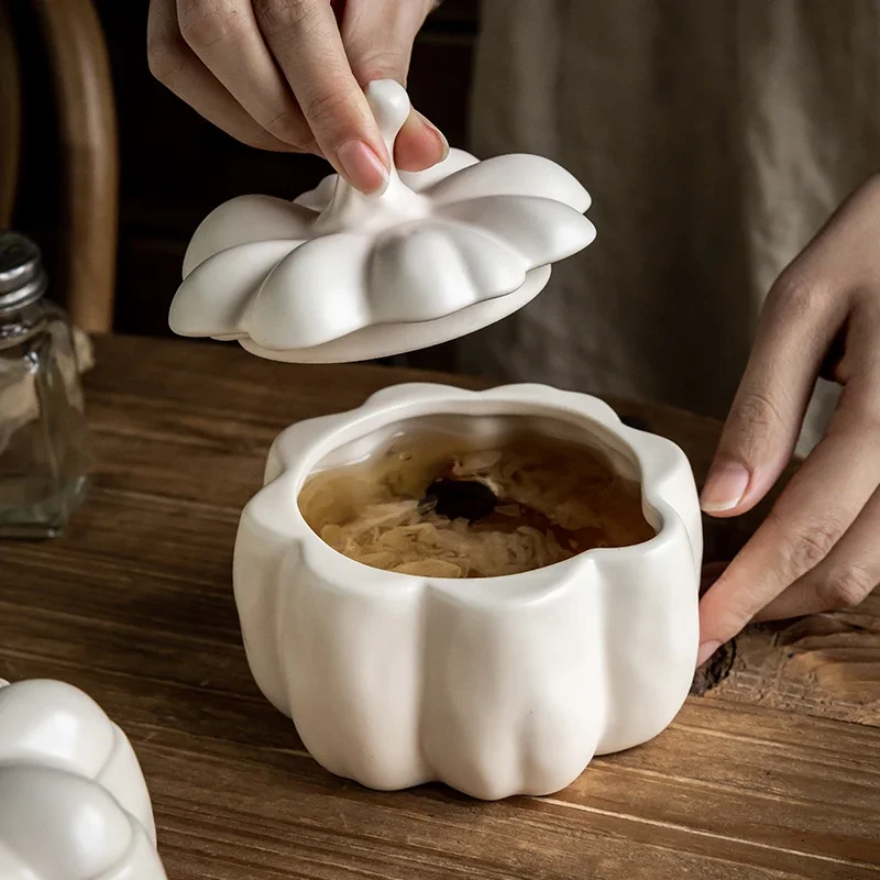 450ML Vintage Ceramic Pumpkin Bowl with Lid Soup Pot Steamed Egg Bird's Nest Stew Pot Kitchen Storage Jar Candy Storage Box
