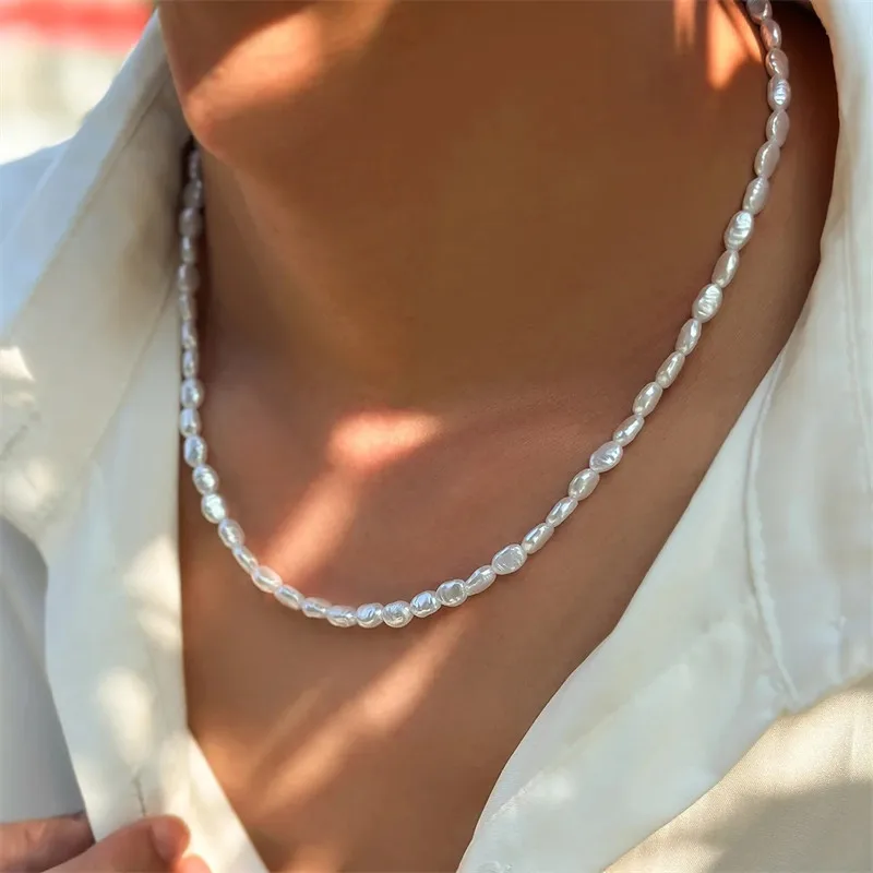 Nowa moda Prosty naszyjnik choker z imitacji pereł dla kobiet Vintage Elegancki naszyjnik z koralików Biżuteria ślubna na imprezę