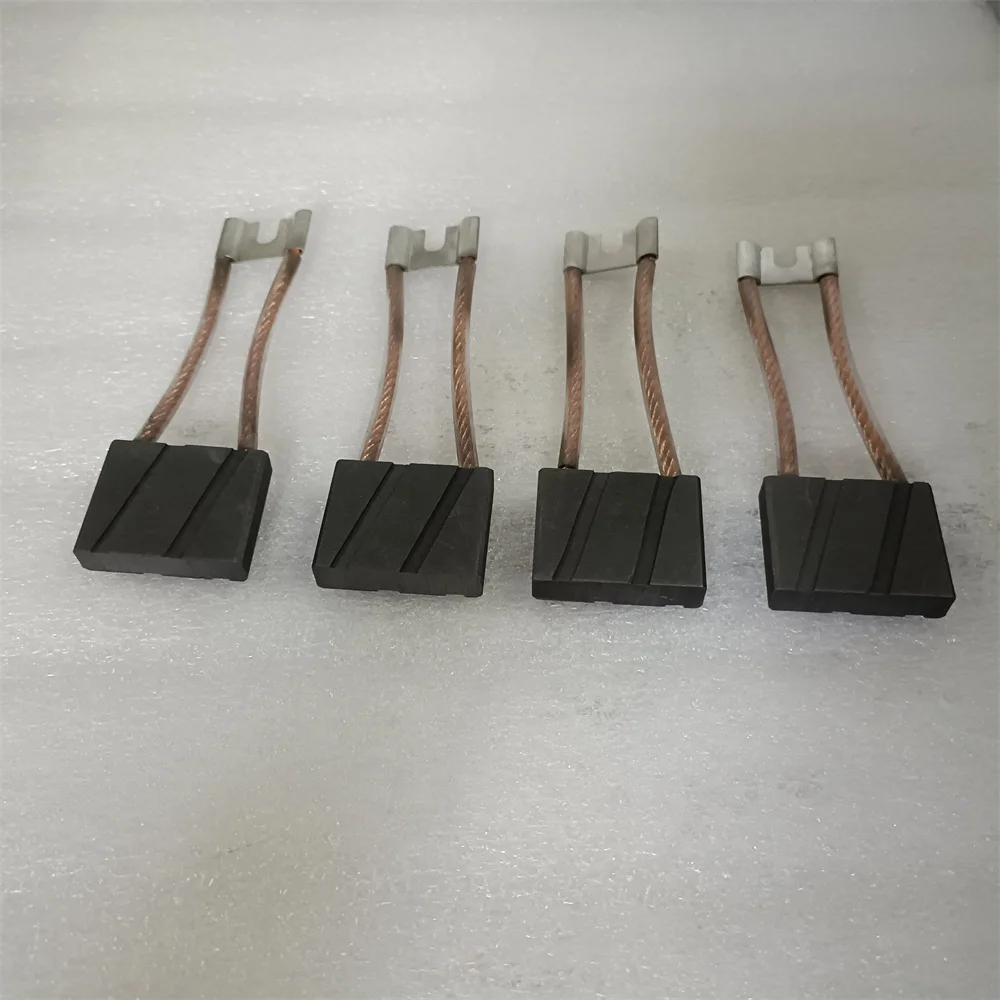 4Pcs Motor Carbon Brush 0009718189 10*40*32 10 x 40 x 32 mm Graphite Brush for Linde Electric Forklift