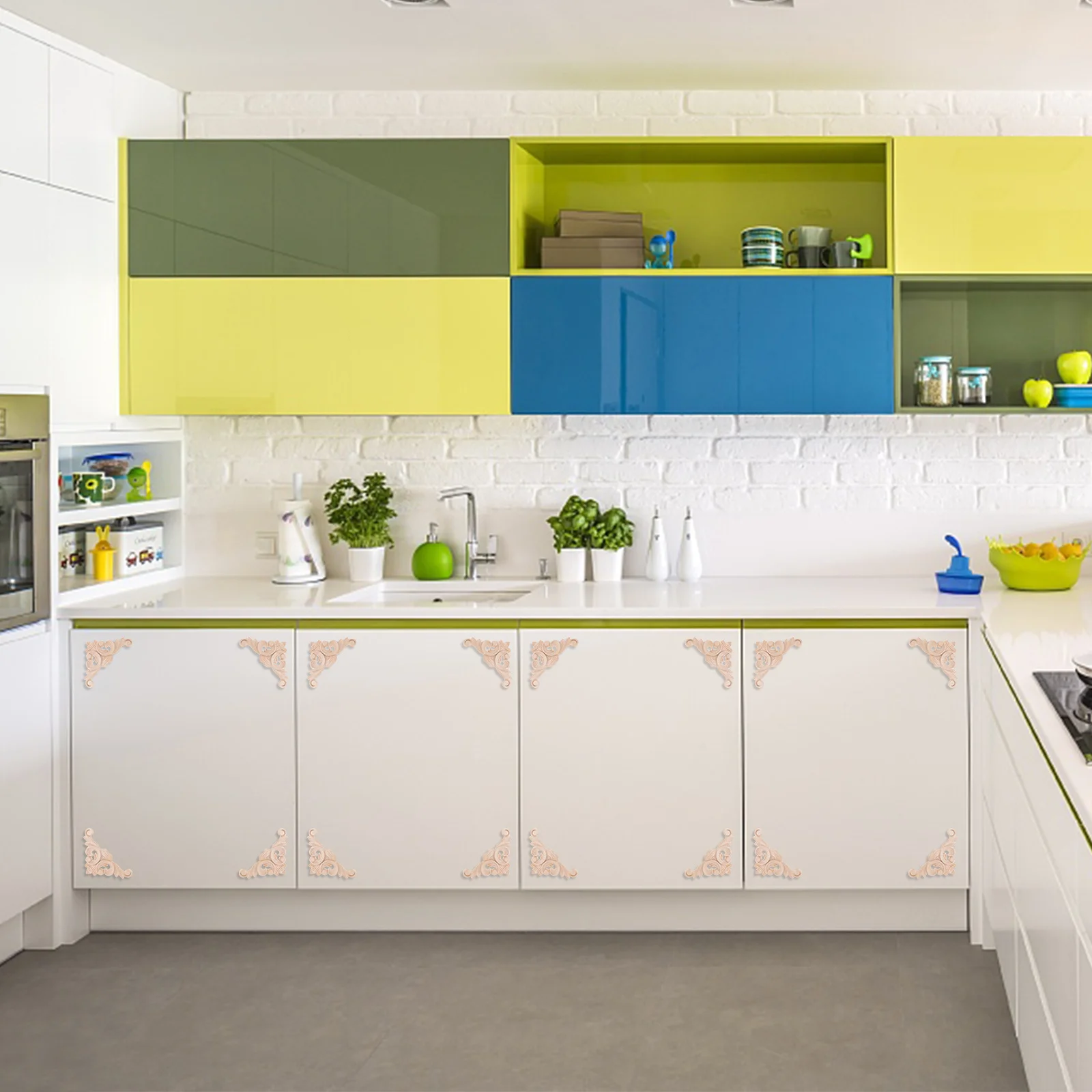 

4Pcs Solid Wood Furniture Appliques Carved Floral Onlays Decorative Accents for Cabinets Doors Beds Unpainted Cabinet Decor