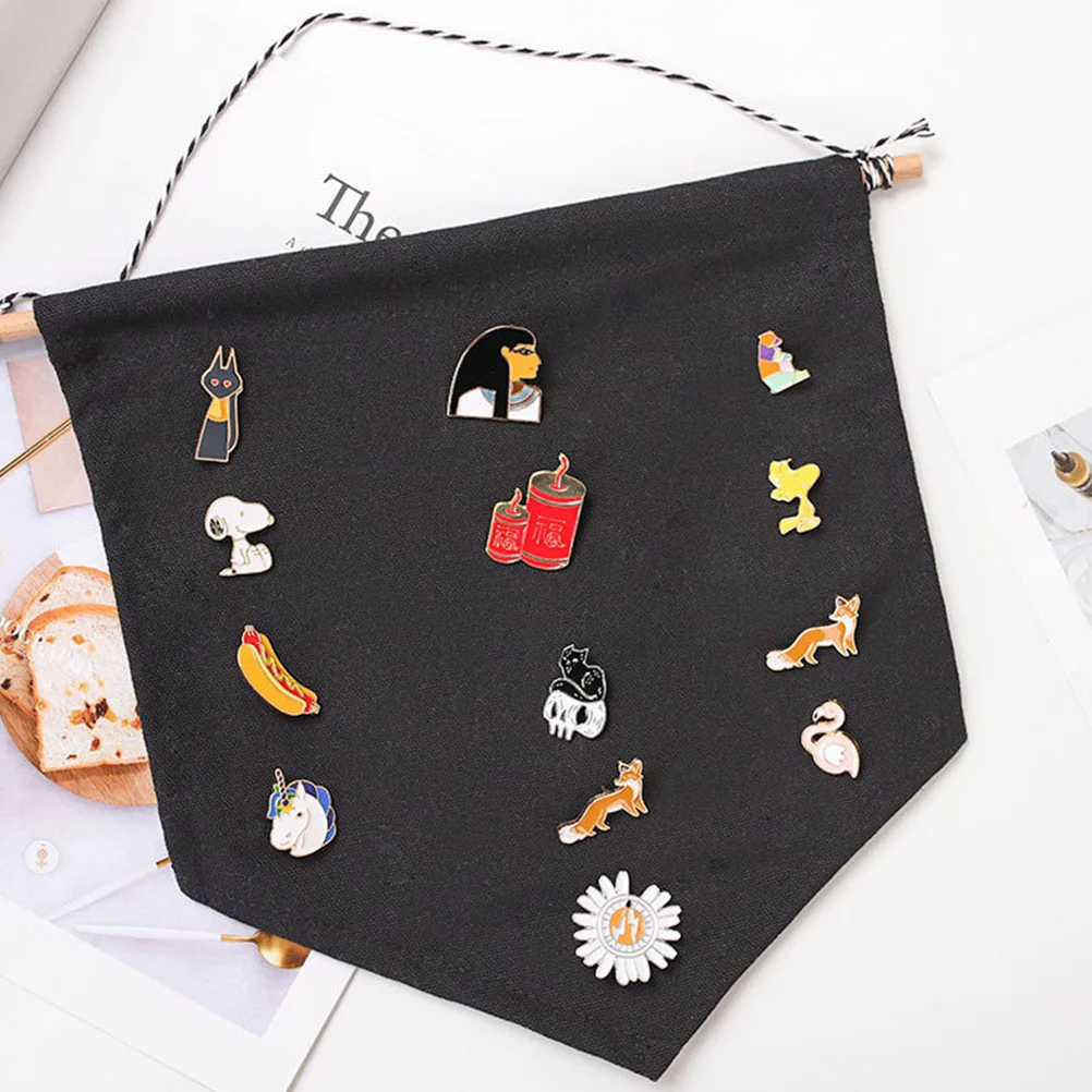 

3pcs Badge Storage Display Cloth For Diy Hanging Decor, Pennant Pendant Craft Scene Decoration, Pure Color Wall Banner