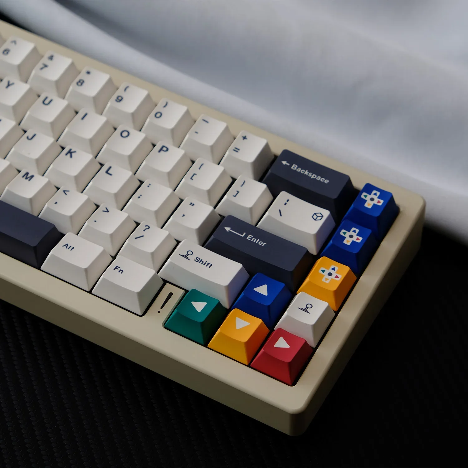 150 klawiszy Anime Retro Gamees Boy White Keycaps Cherry Profile PBT Keycap dla MX Switch DIY ISO Layout GMK Mechanical Keyboard Cap