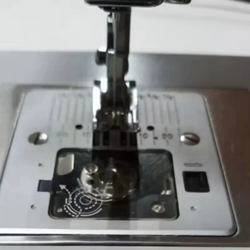 Placa de aguja para máquina de coser multifuncional para el hogar, placa de cubierta, placa de aguja para máquina de coser, Q60D