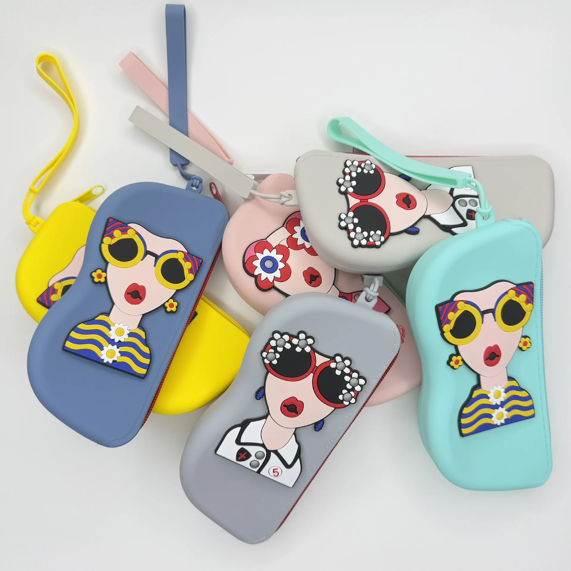 متوفر حقيبة تخزين النظارات العصرية المحمولة مع مضادة للسقوط مع مقبض معلق للنظارات وإكسسوارات المكياج