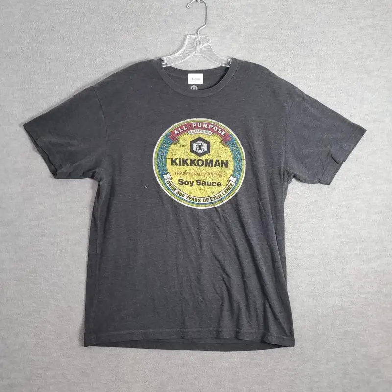 Kikkoman camiseta para hombre con logotipo grande de salsa de soja gris