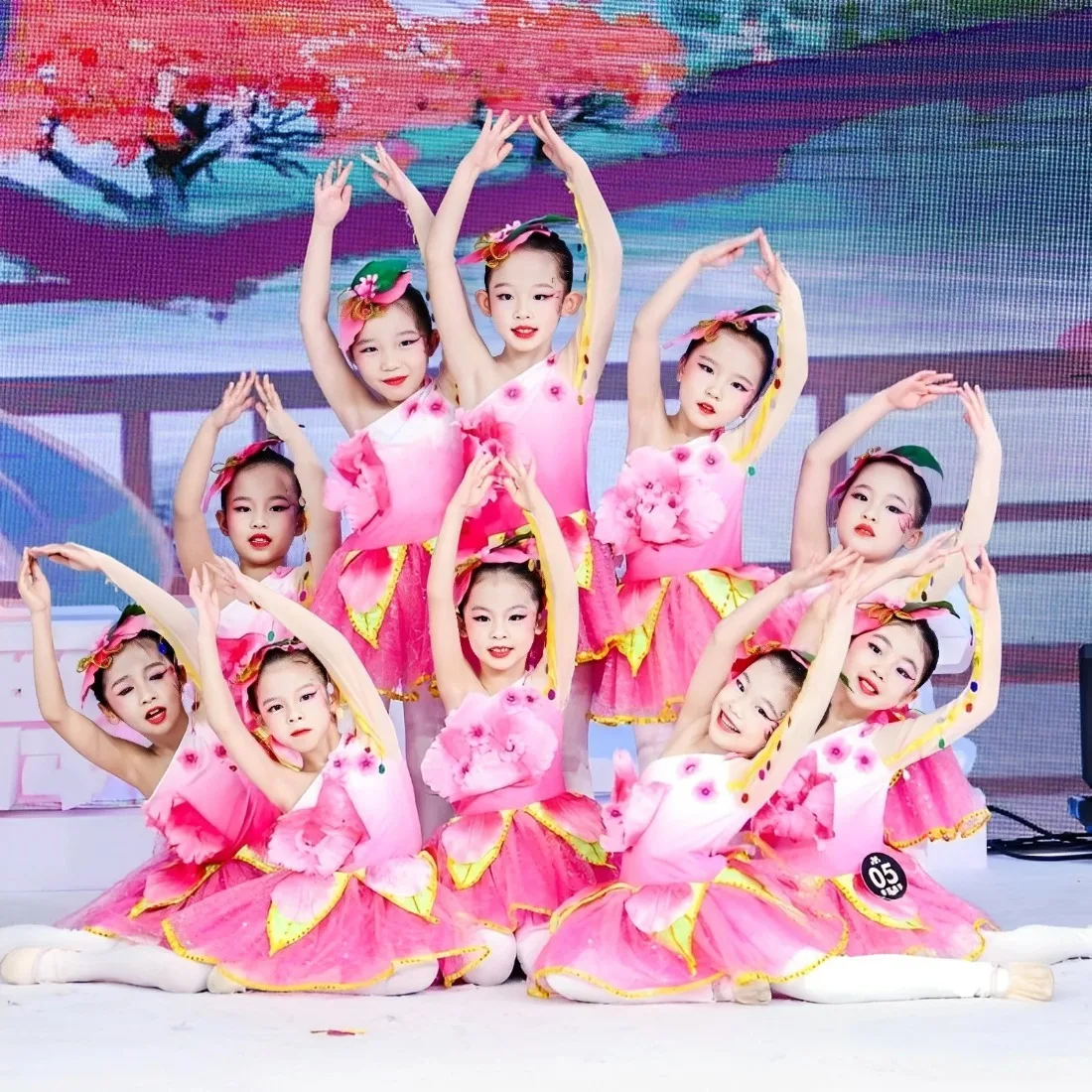 Pink Flower Dance Costumes Girls Kids Modern Dance Sequined Ballroom Dancing Dress Children Contemporary Flower Dancewear