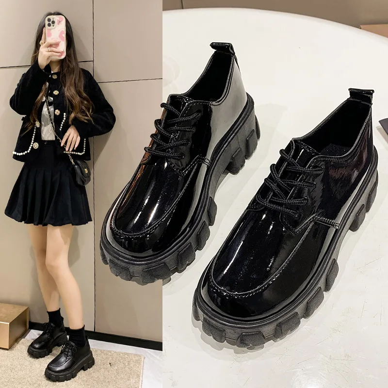 

2025 New Spring Casual Women Loafers Leather British Style Thick-soled Women Shoes Lace-up Platform Student Girls Shoes Q17