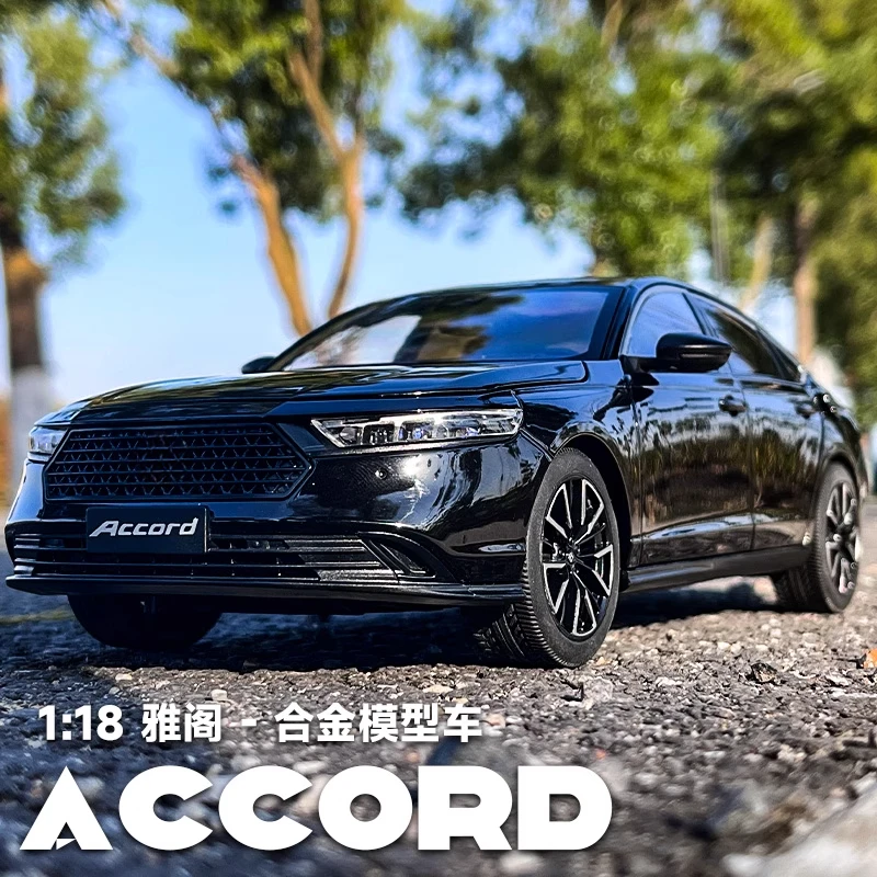 1:18 Accord Luxury Sedan Car Alloy Model Toys Diecast Vehices Front Wheel Steering Sound Light Pull Back Collection Kids Gift