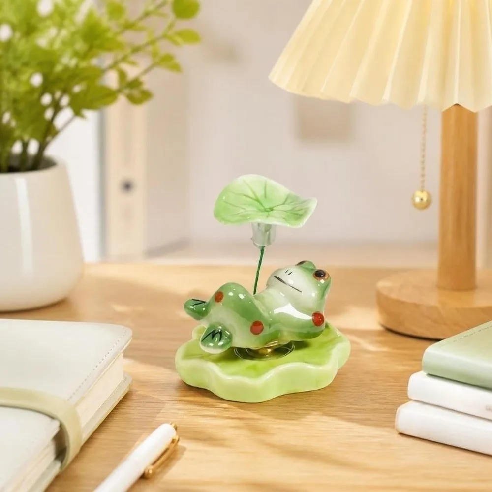 Creative Ceramic Laying Frog Statue Home Ornaments Lotus Leaf Frog Rotating Attract Wealth Funny Frog Car Decor Office