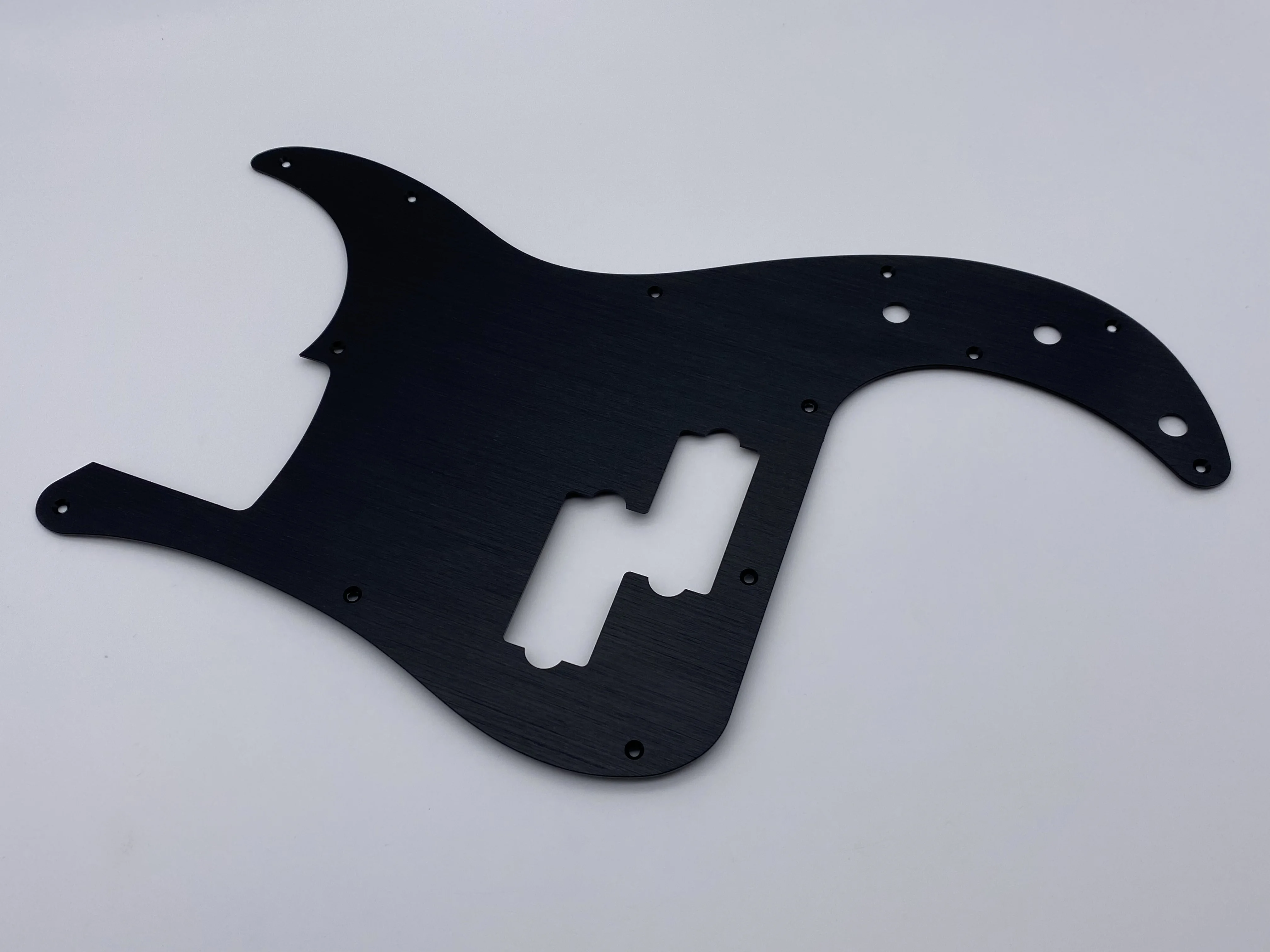 Fend PB P Bass Pickguard Pick Guard Guitar Scratch Plate 13 Hole 4 Strings Electric Bass Parts Aluminum alloy material