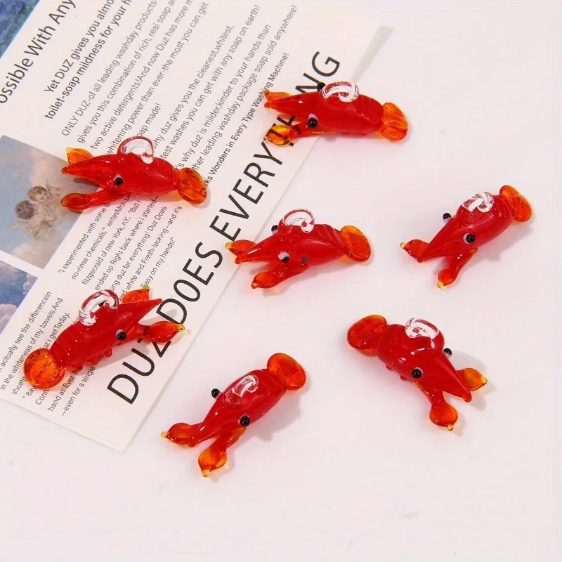 1pc rote Hummer Mini Figur Anhänger niedlichen Charms Krebse Garnelen Garnelen winzige Statue Ornamente Aquarium Dekor liefert