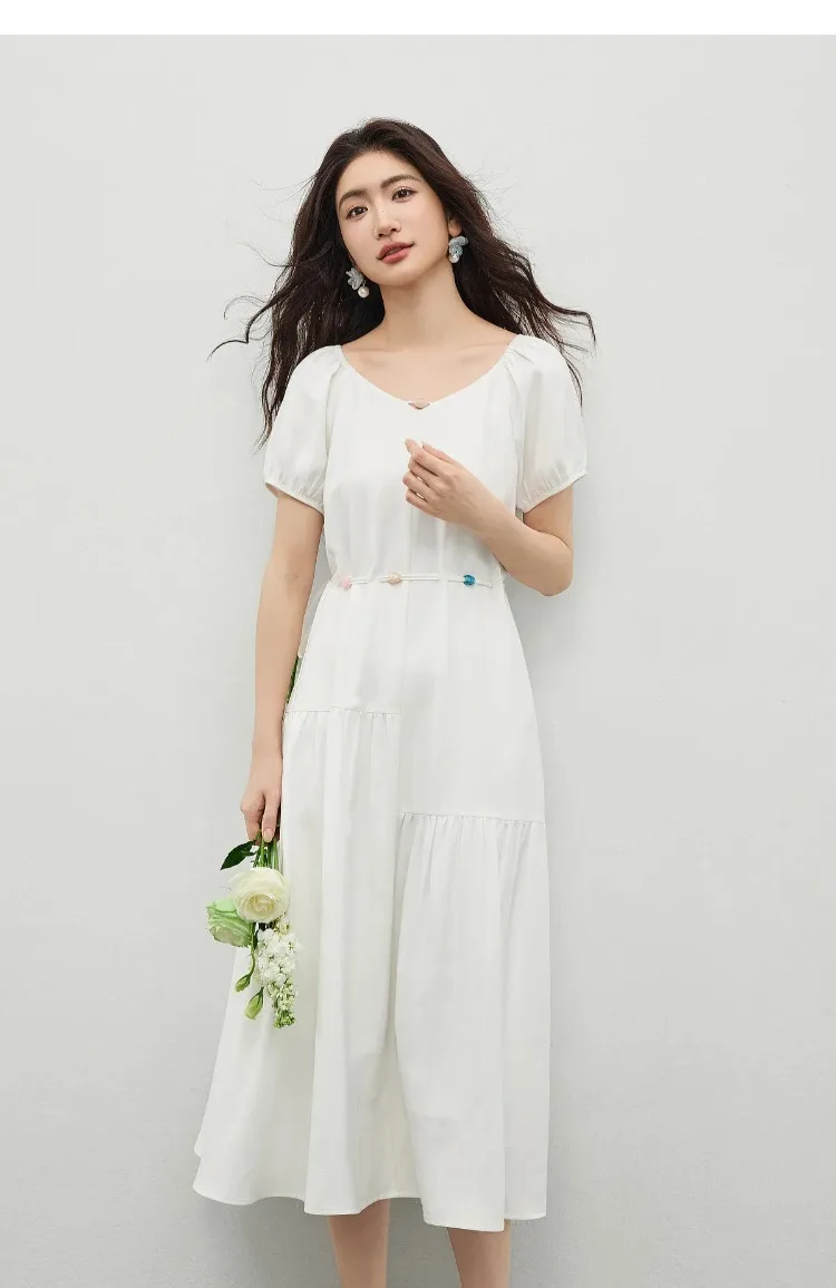 SENTUBILA Damen A-Linien-Kleid, weiß, V-Ausschnitt, asymmetrischer Schnitt, farblich abgesetzte Details, mit Perlen verziert, mit Bändern, kurze Puffärmel, Kleid 162LO5948 – Detail 23