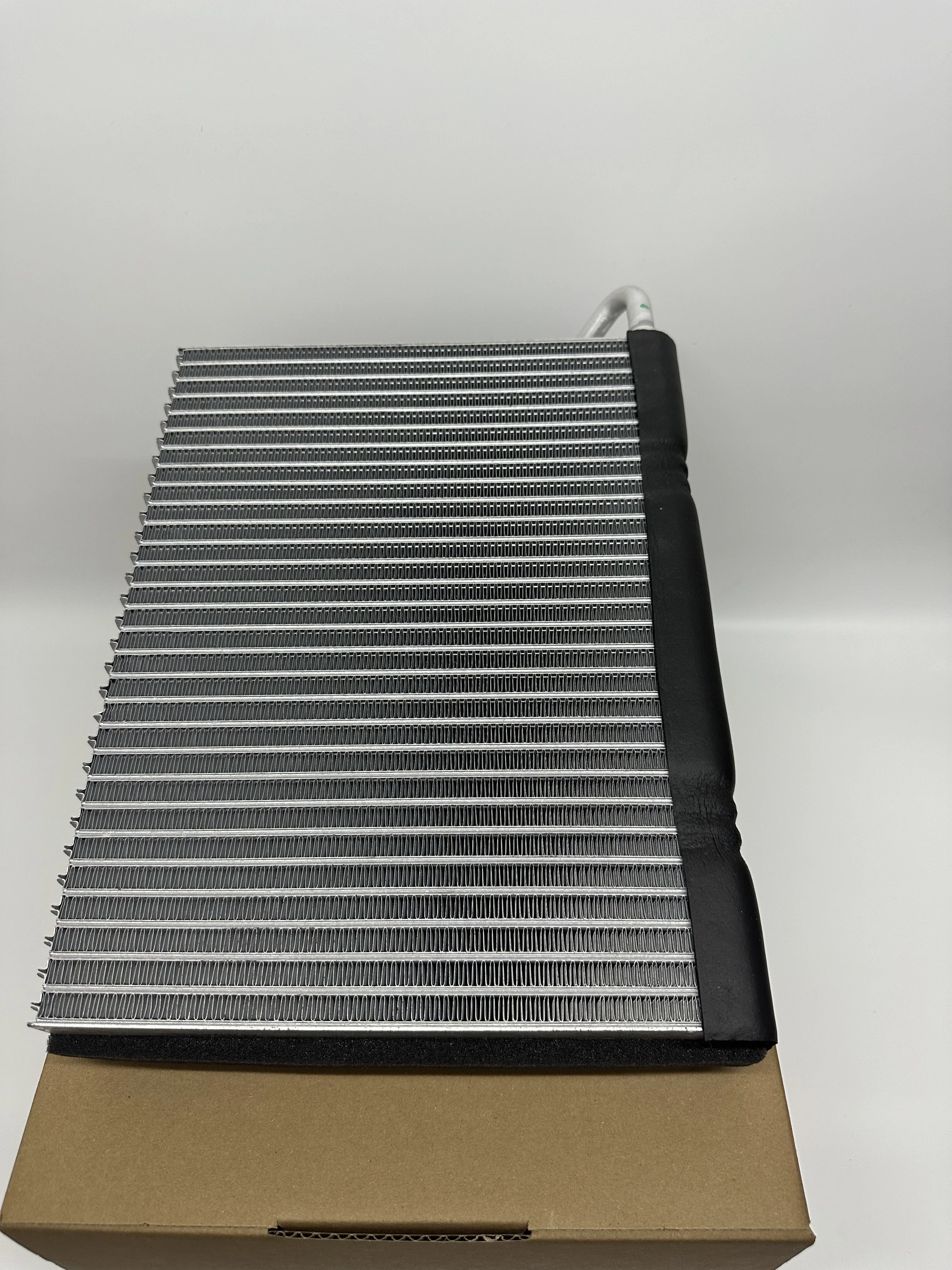 1648300158 new for Mercedes-benz ML350, GL350, GL450, R350, ML400 air conditioning evaporator W164