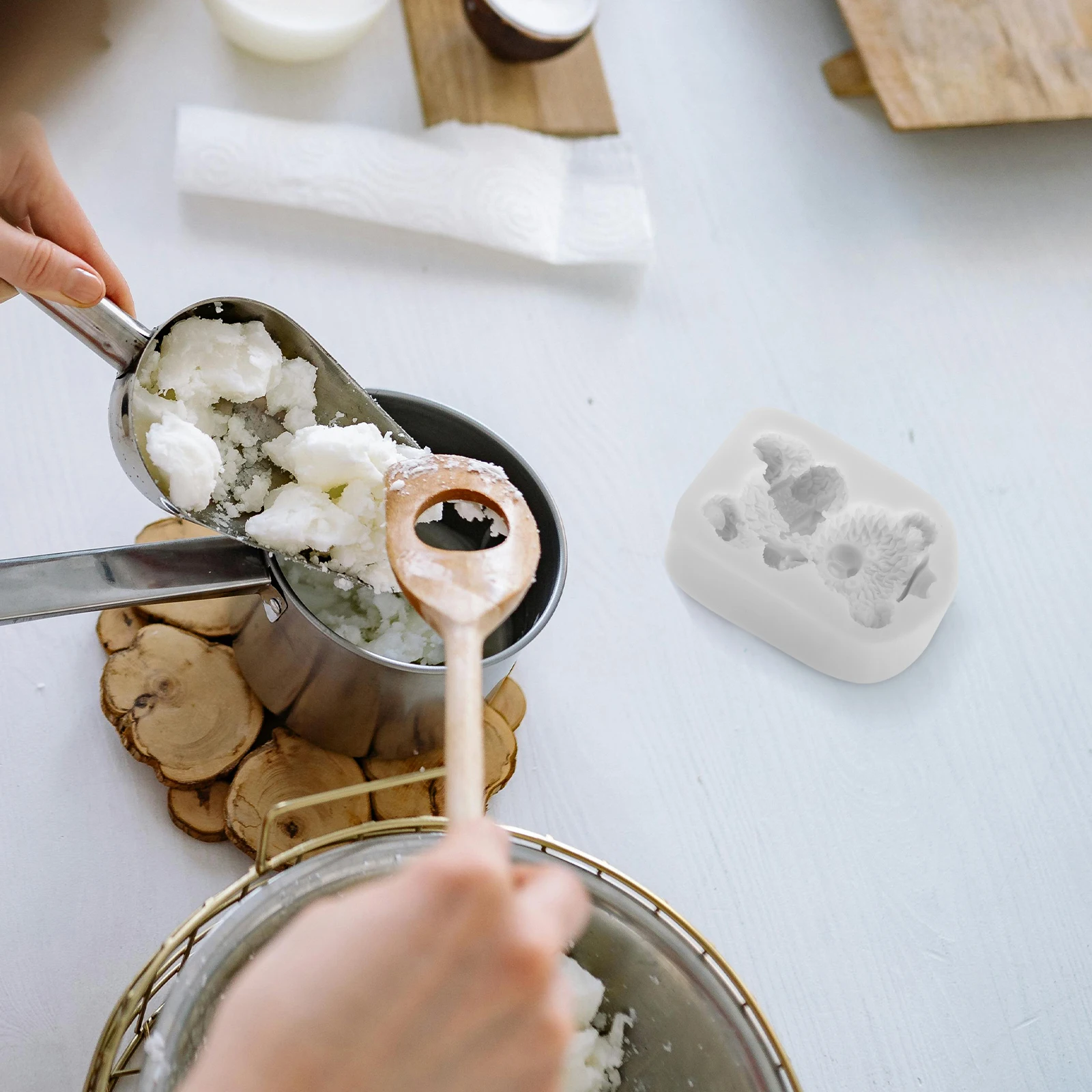 

Creative Bear Silicone Fondant Reusable Baking High Temp Resistant Easy Release Candy Chocolate Cake Decorations For