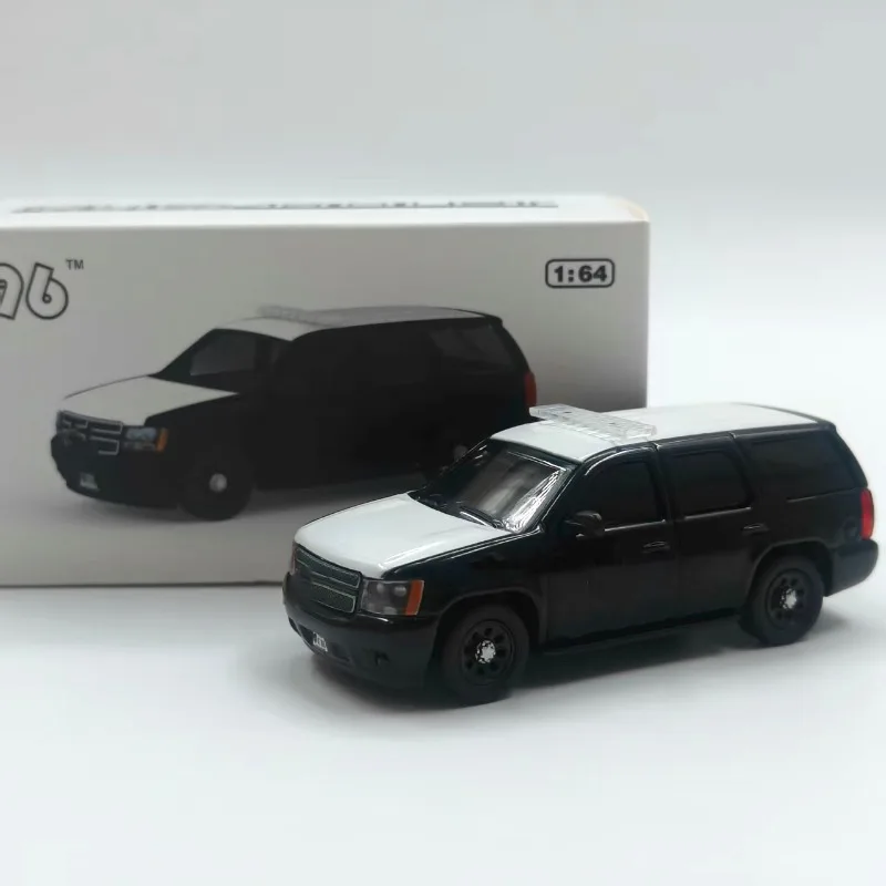 

Police Car Simulation Alloy Car Model Finished Classic Classic Collection Ornament Brand New Simulation Car Model with Packaging