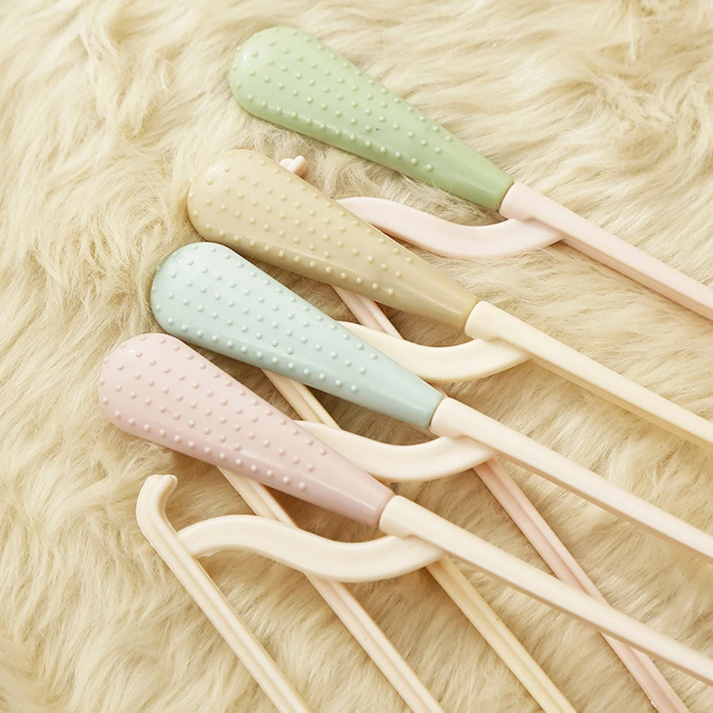 

5 pcs No Mark Wide Plastic Non Slip Hangers Clothes Hangers For Adult Mixed Color Strong Hold Wrinkle Free