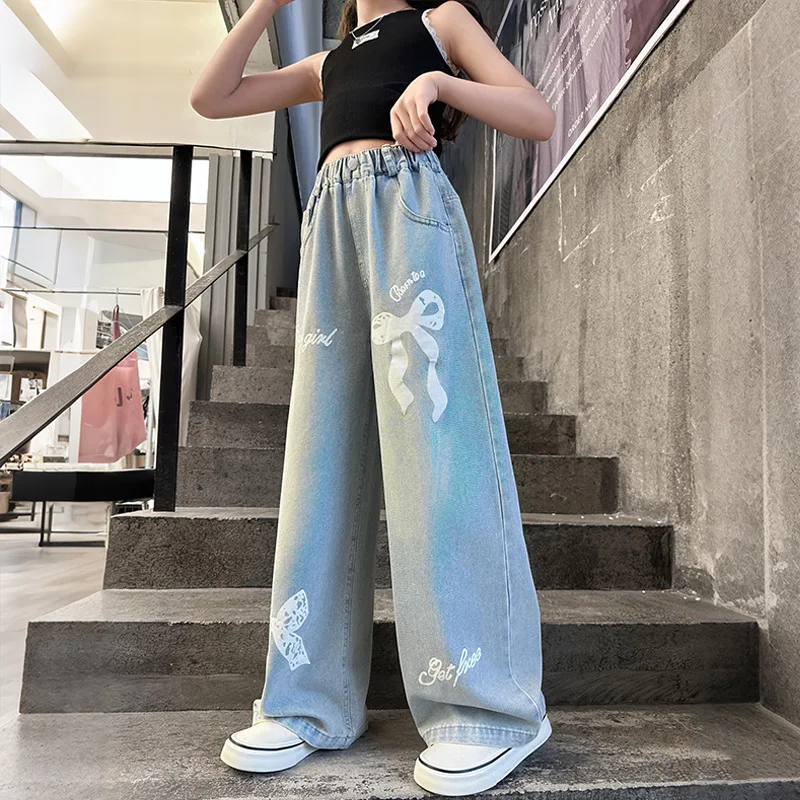 

Детские джинсы UNITIM для девочек, летние, 4-14 лет, джинсовые брюки с принтом и бантом, тонкие, широкие штанины, повседневные брюки для девочек-подростков