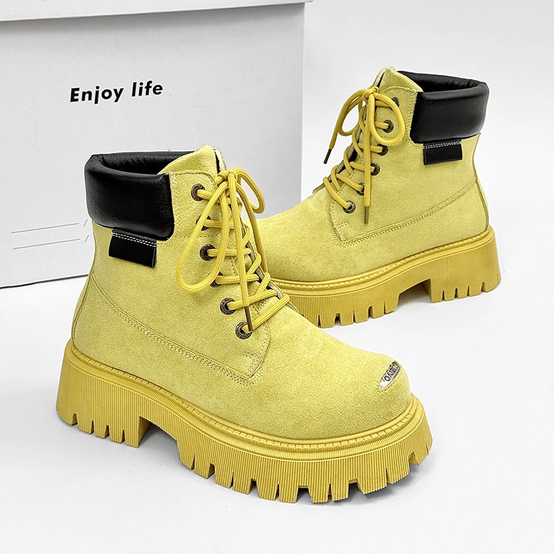 

Yellow Designer Ankle Boots Men Autumn Outdoor Suede Boots Fashion High Top Platform Men Shoes Outdoor Tooling Motorcycle Boot