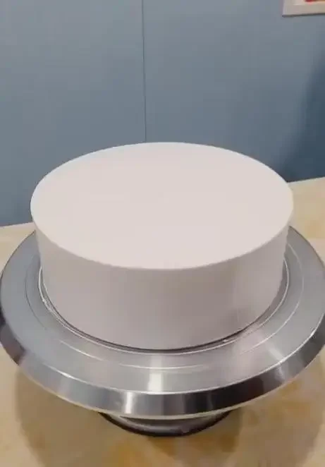 

Hot Sale Automatic Low Noise Adjustable Variable Speed for 6-16 Inches Round Cake Buttercream Coated Pasty Machine