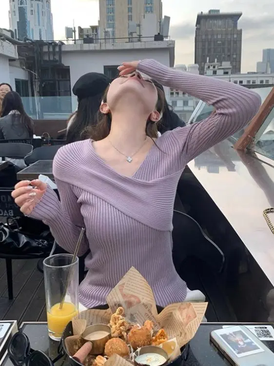 

Женский вязаный свитер с длинным рукавом и V-образным вырезом, фиолетовый, с узором «Таро Кросс», для ранней весны, облегающий топ, внутренняя одежда, комфортный, мягкий, кор...