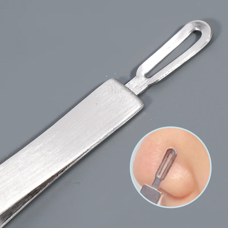 1pc Oral Tweezers, Double Ended Eyebrow and Eyelash Trimming Tweezers with Holes, Cleaning Tools for Both Sides of the Nose