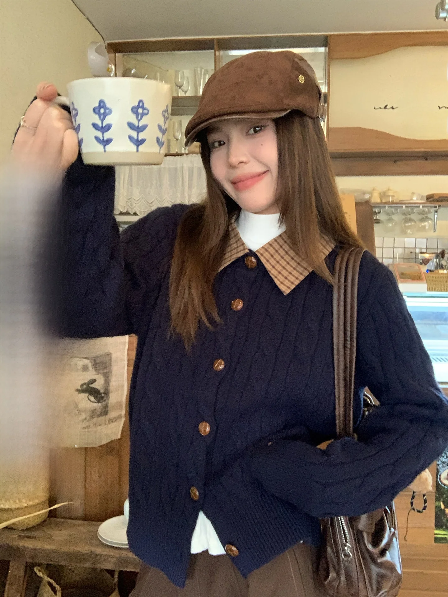 

Свободный женский вязаный кардиган-пальто Zhangen с эффектом двухслойности, сине-кофейный, с узором «косы», зимняя верхняя одежда для повседневной носки