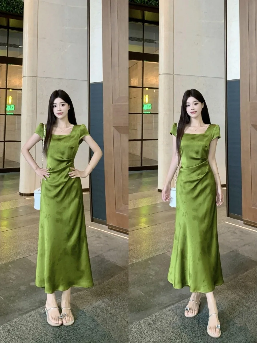 

Elegant Satin Short Sleeve Square Collar Midi Dress plus Size A-Line Gown Chinese Style Floral Embroidery Slimming Effect
