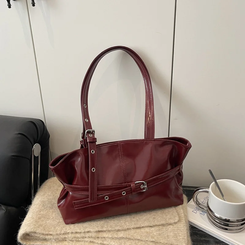 Große Tragetasche, modische Pendler-Handtasche, Einzelschultertasche, britische PU-Leder-Handtasche für junge Frauen