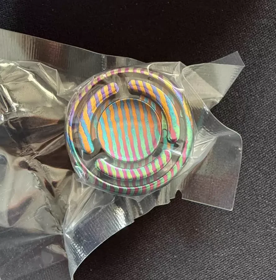 

EDC Snake to Lock 24.5x17 Rainbow Zircuti fidget decompression toy
