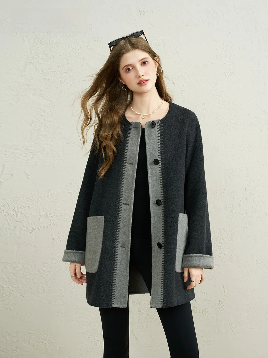 

Elegant Double-Sided Cashmere Coat Women's High-End Grey Color Collision Woolen Outerwear Fashionable Warm Long Sleeve Coat