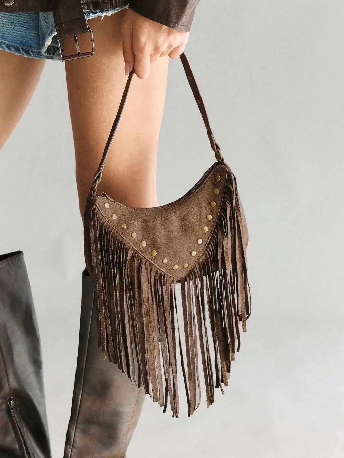 Viva Strut Women's Fashionable Personalized Simple Versatile Street Retro Tassels Rivet Suede Shoulder Bag, Daily Shopping Dating Music Festival