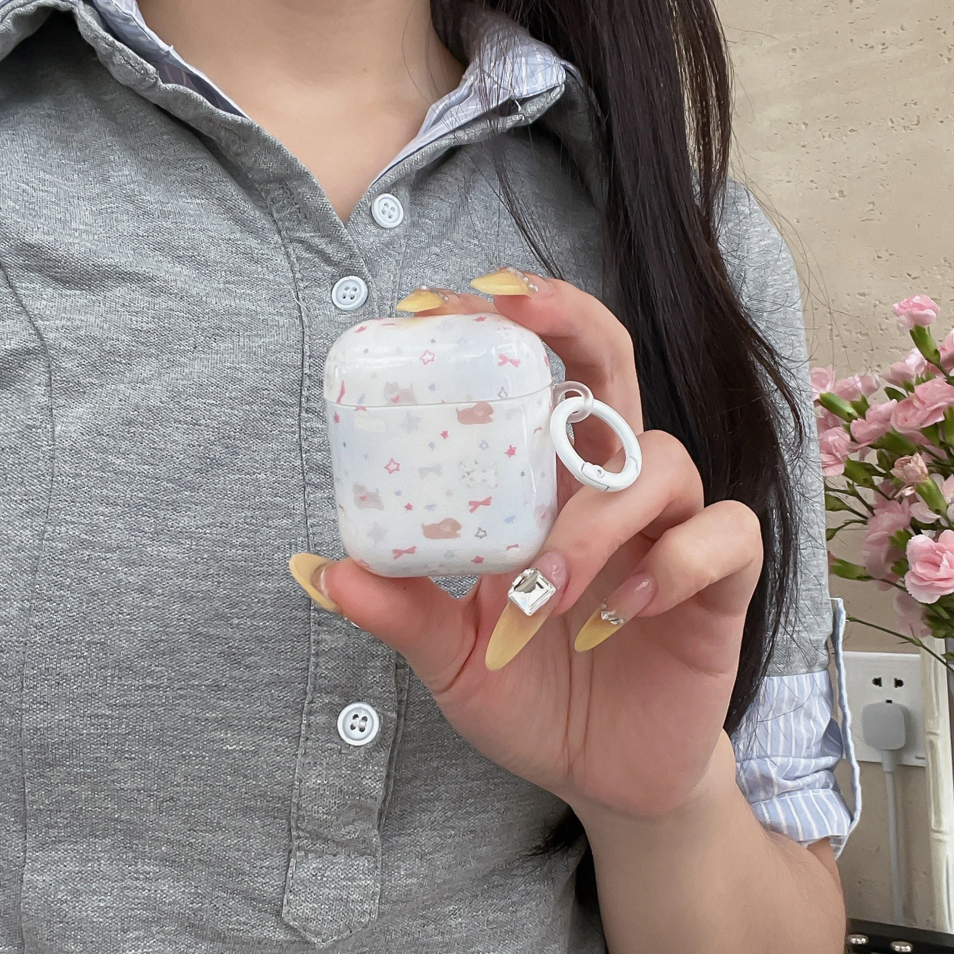 เคสป้องกันแรงกระแทกสำหรับ AirPods 1 2 3 4 Pro ลายจุดสีฟ้าอ่อน พร้อมโบว์ผีเสื้อและดาว ผิวมันเงา