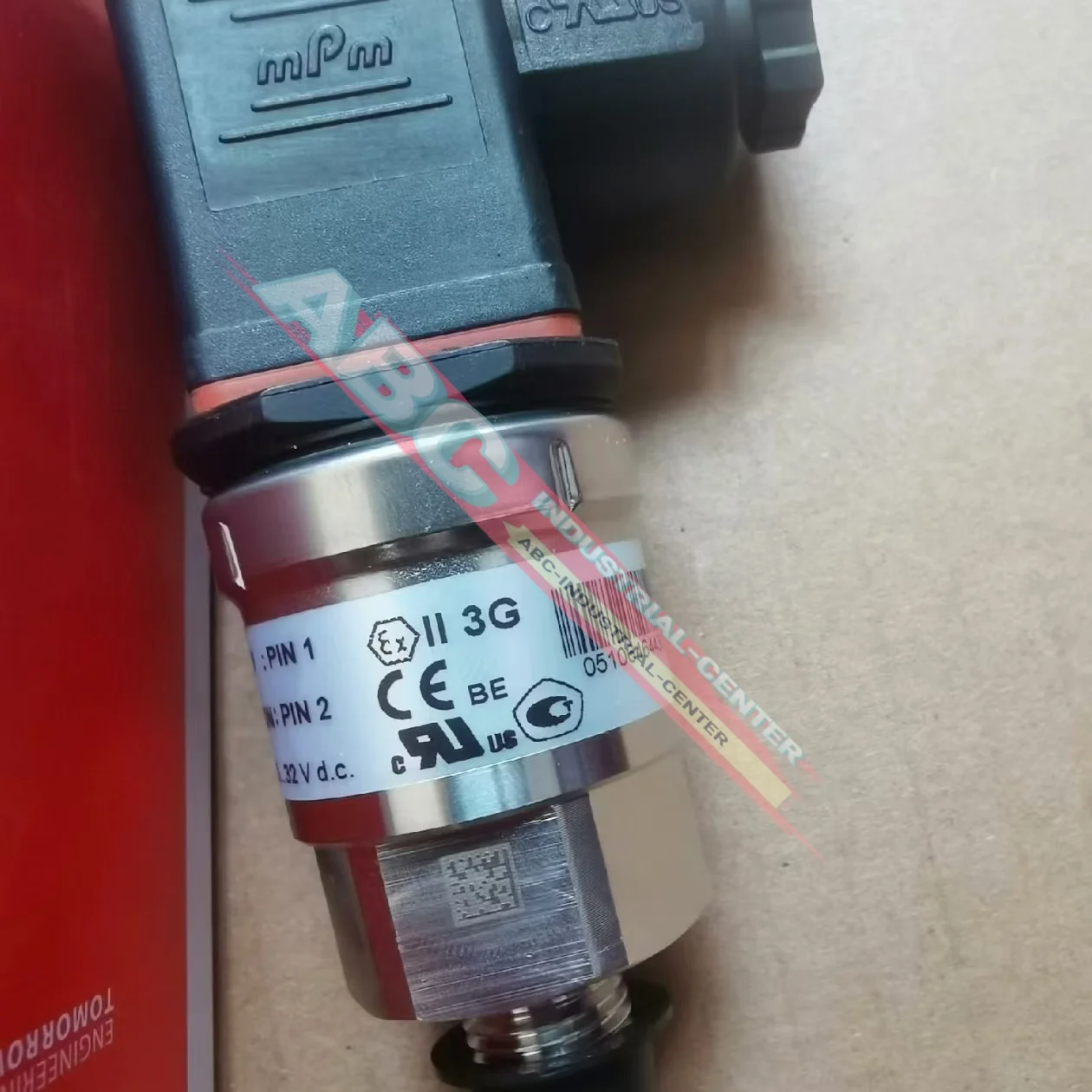 مفتاح الضغط 017-500366 060-310766 جديد في الصندوق