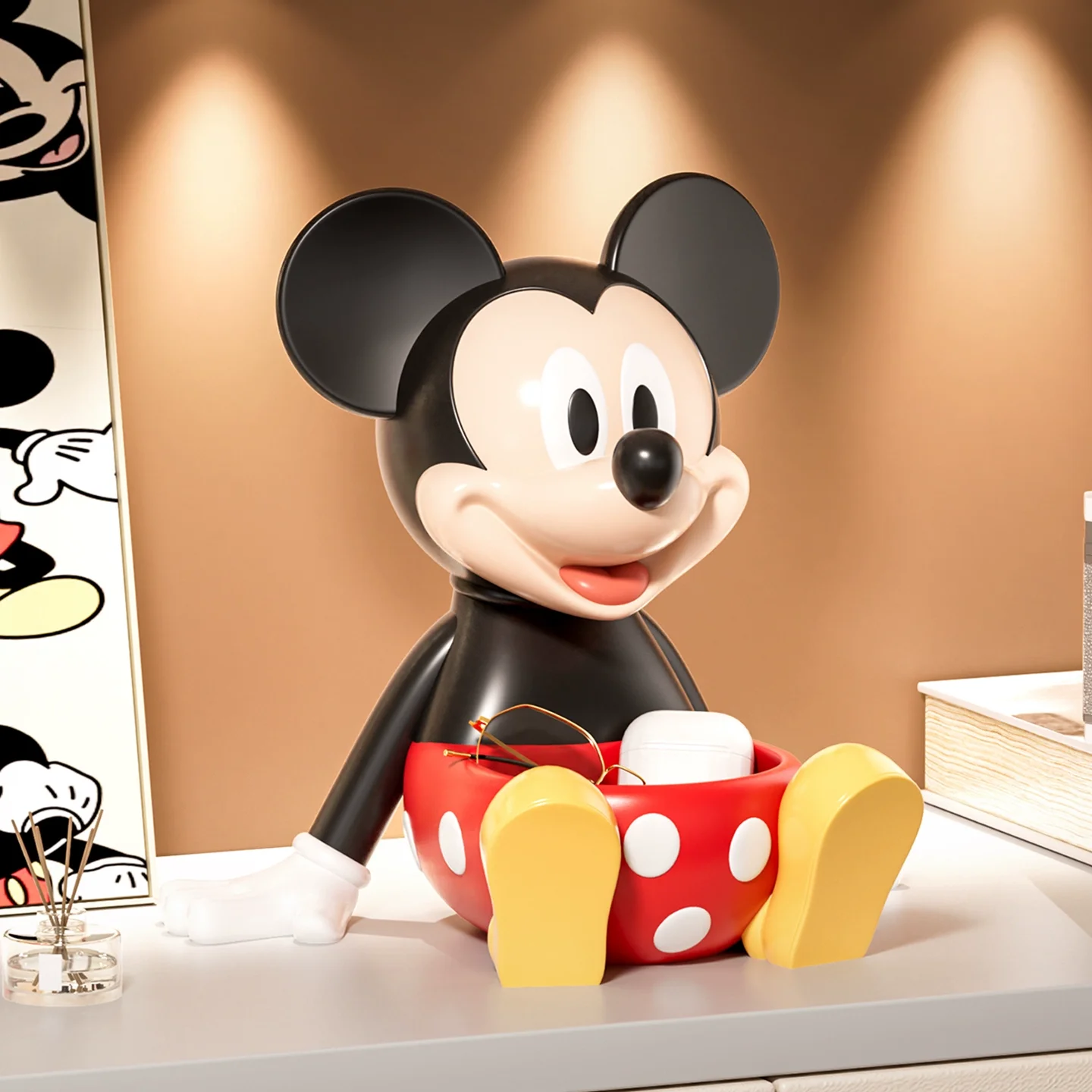 

[VIP] Mickey Mouse Key remote control storage box Resin ornament Action figure toys statue collection model room decoration gift