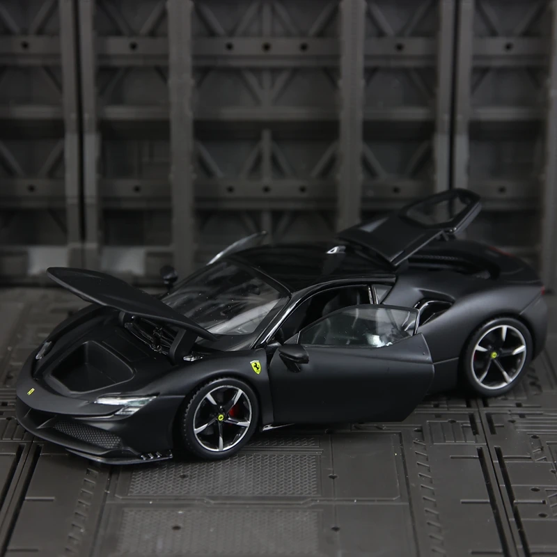 Bburago 1:24 simulación Ferrari SF90 Stradale coche en miniatura de aleación adorno, puertas y capó del motor, maletero puede abrir supercoche