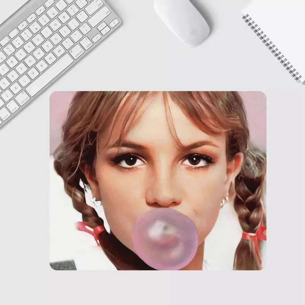 Singer Britney Spears Mousepad Computer Desk Mat Table Keyboard Pad Laptop Cushion Non-slip Deskpad