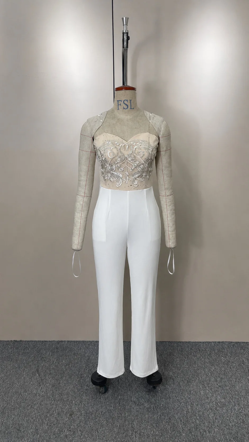 Sexy Bandeau Tube Top Jumpsuit Strapless Sleeveless Wide Leg One Piece Evening Party Elegant Slim Fit White Long Pants Outfit view 3