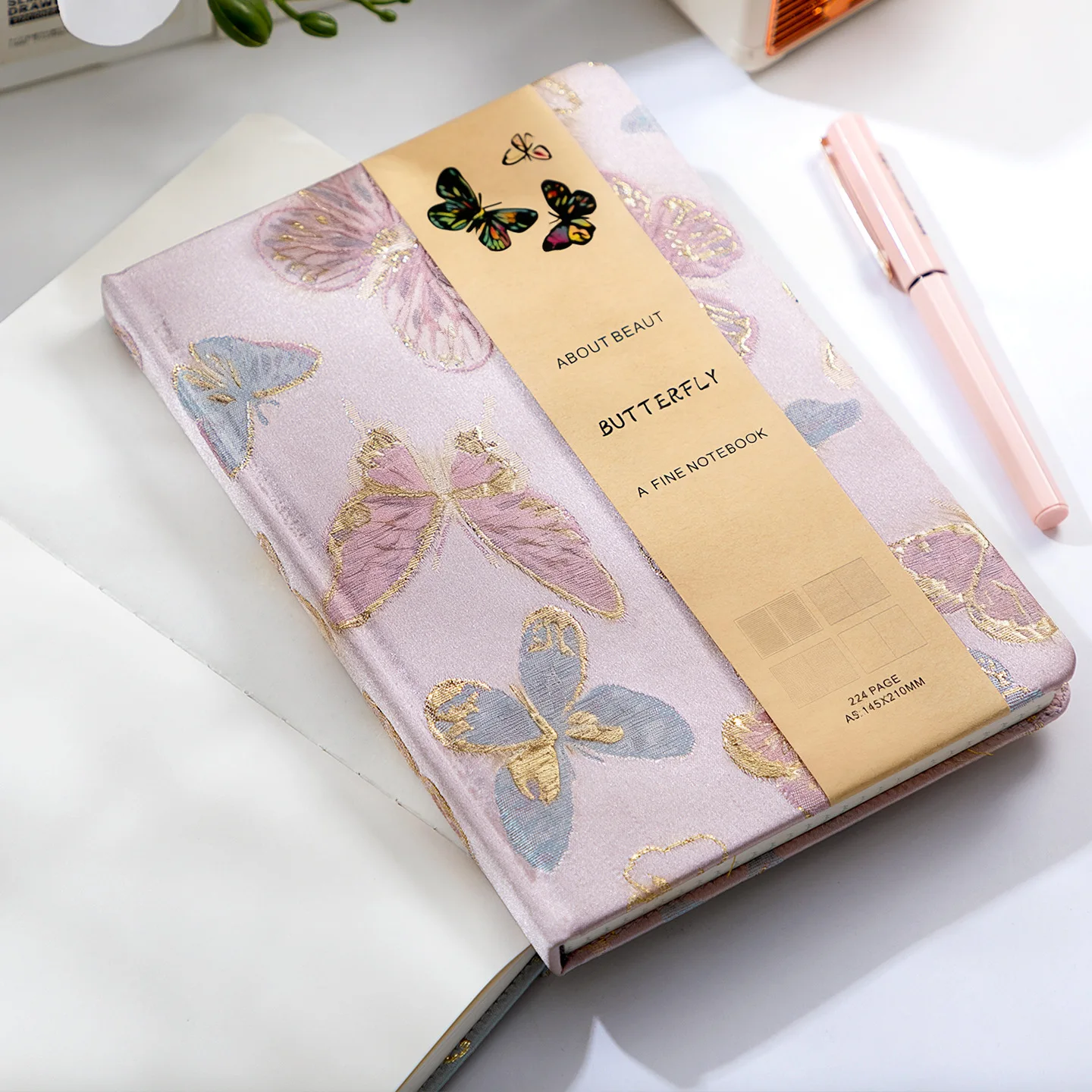 Leather Embroidered Flower Not - Notebook Dotted A5 评论和价格