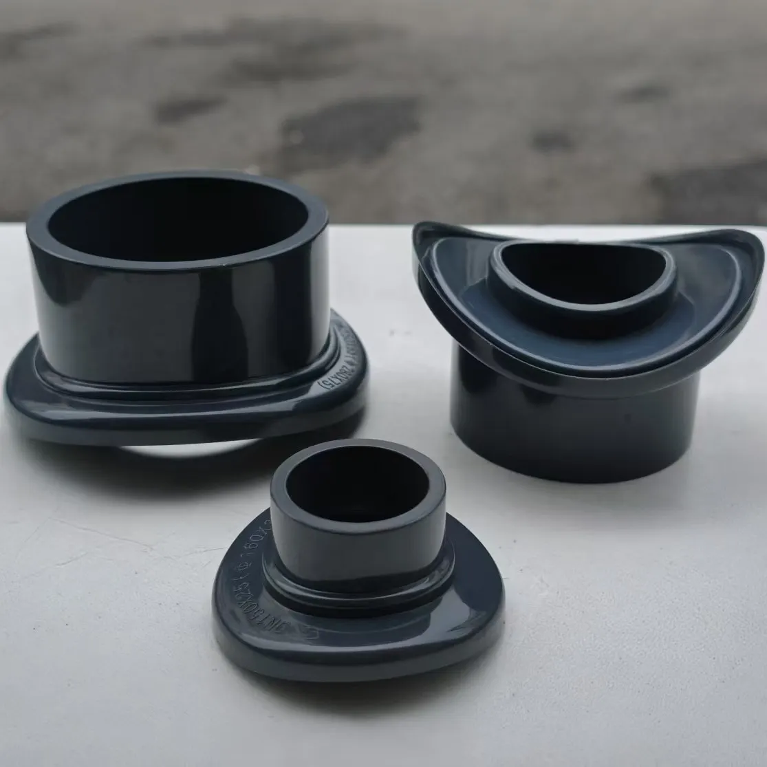 UPVC Saddle Seat Additional Interface Water Pipe Replacement Tee Plastic Water Distribution Pipe DN25 Chemical Saddle Arc Joint