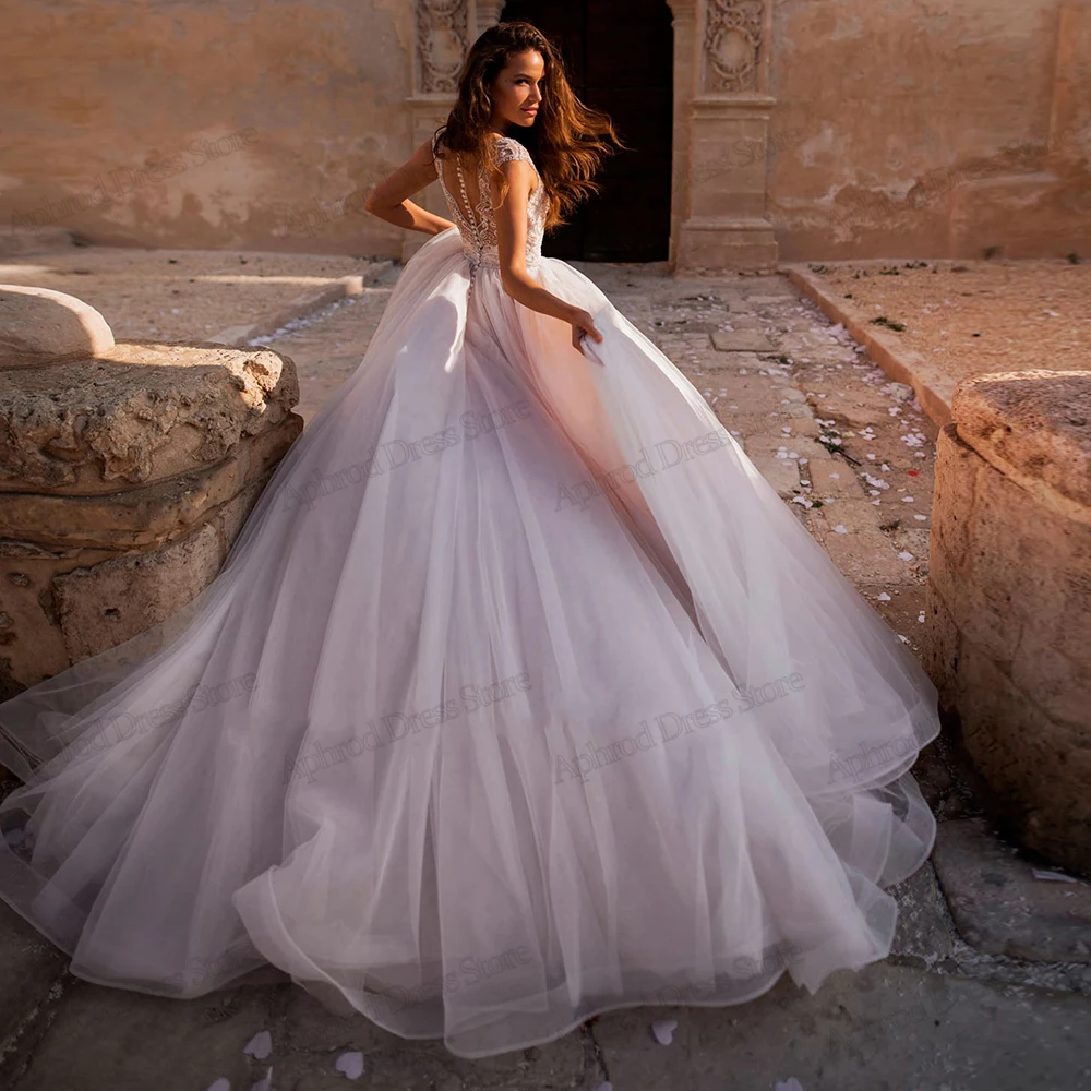 Vintage Wedding Dresses Elegant A-Line Bridal Gowns Lace Appliques Cap Sleeves Tulle Tiered Robes Pretty Vestidos De Novia 2024