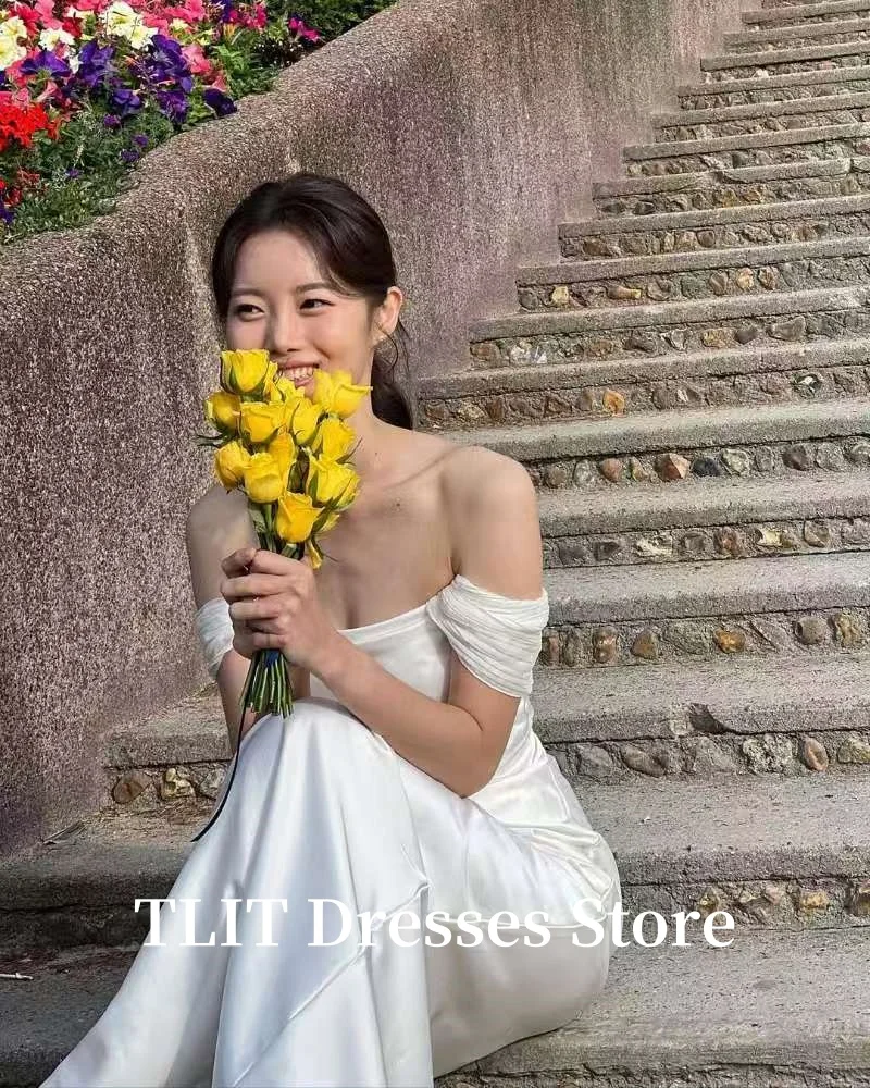 Eleganckie Białe Sukienki Ślubne z Jedwabnej Satyny na Imprezę, Koreańskie Sesje Zdjęciowe, Drapowane Suknie Ślubne z Odkrytymi Ramionami, Szyte na Miarę Suknie Wieczorowe Damskie