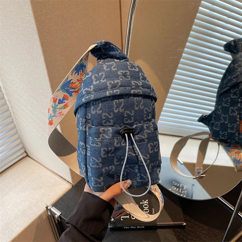 bolsa-transversal-casual-de-jeans-para-mulheres-bolsa-de-peito-versatil-e-moderna-bolsa-transversal-de-nylon-estilo-co