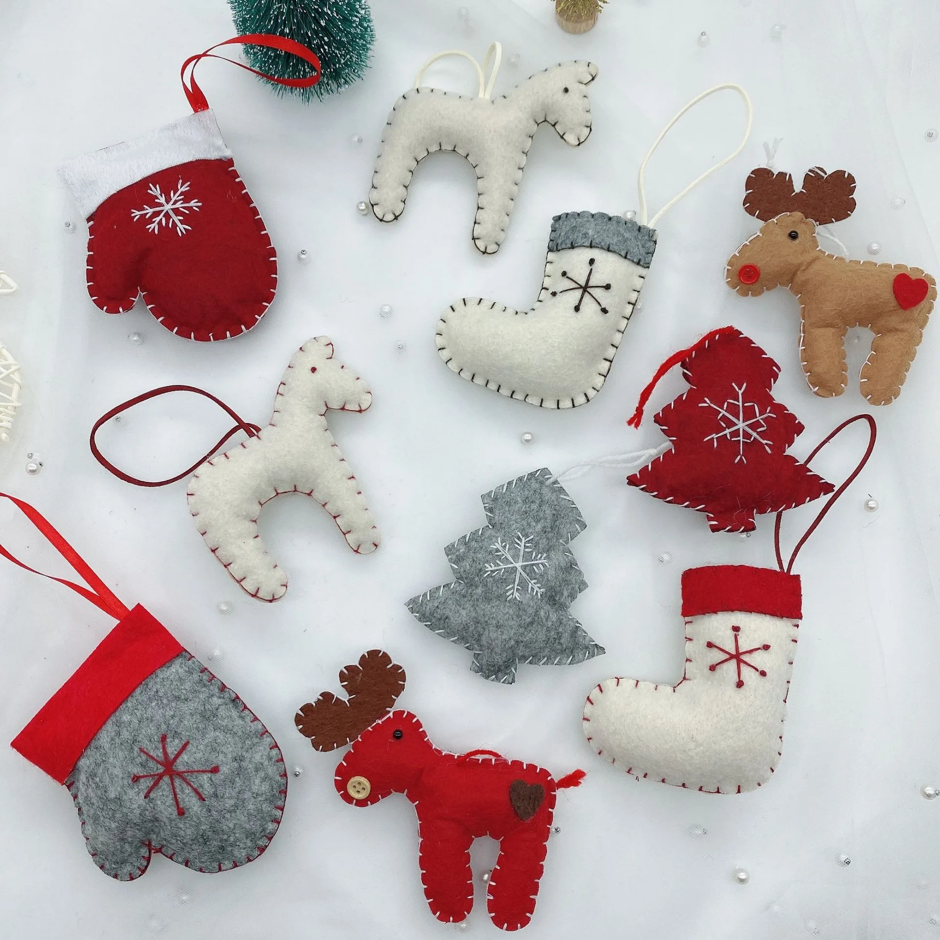 Christmas cute creative wool felt hand-knitted Diy pendant socks atmosphere socks Elk Snowflake gloves decorative props