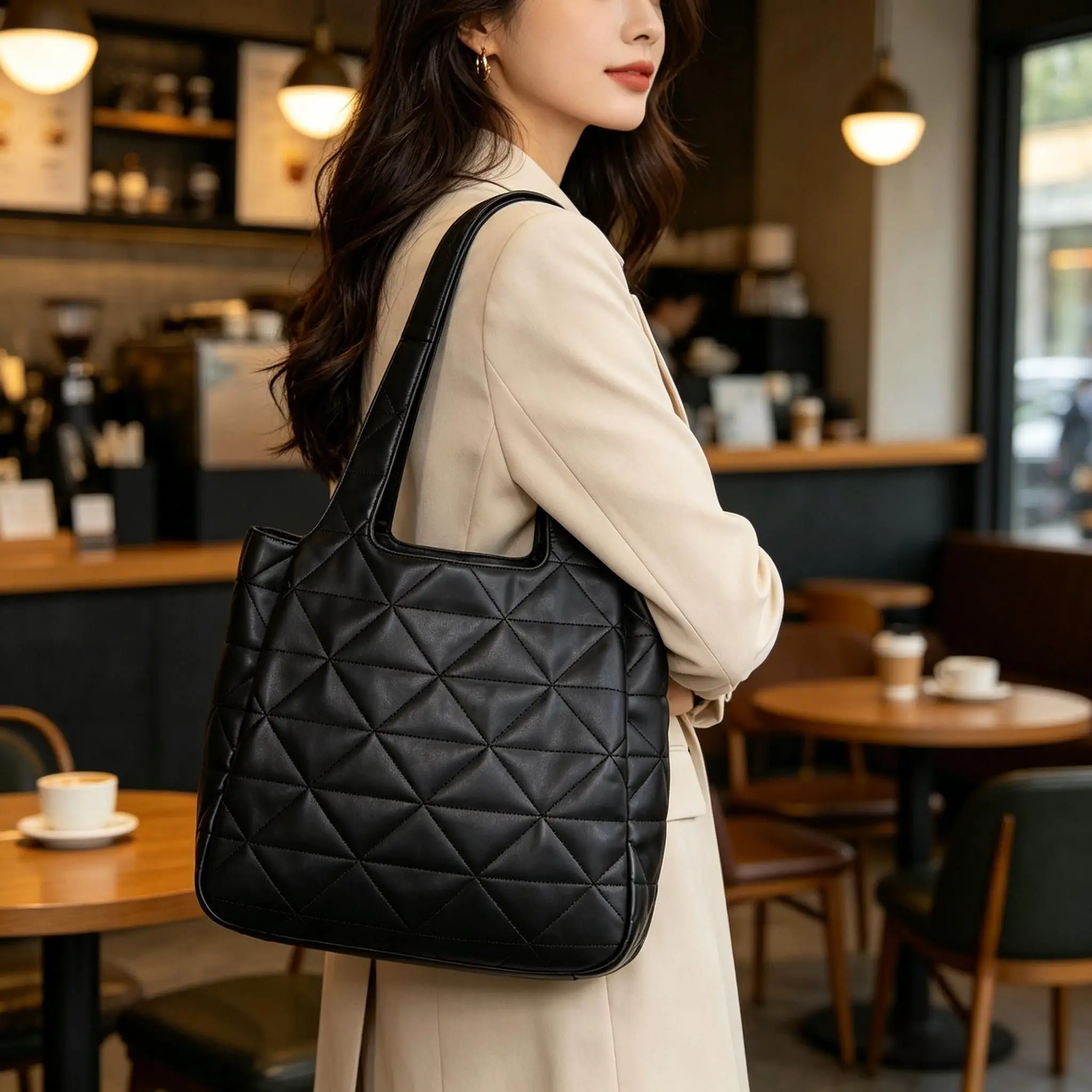 

Women's diamond-studded handbag, large-capacity shoulder bag, multifunctional soft leather handbag, luxury large bag