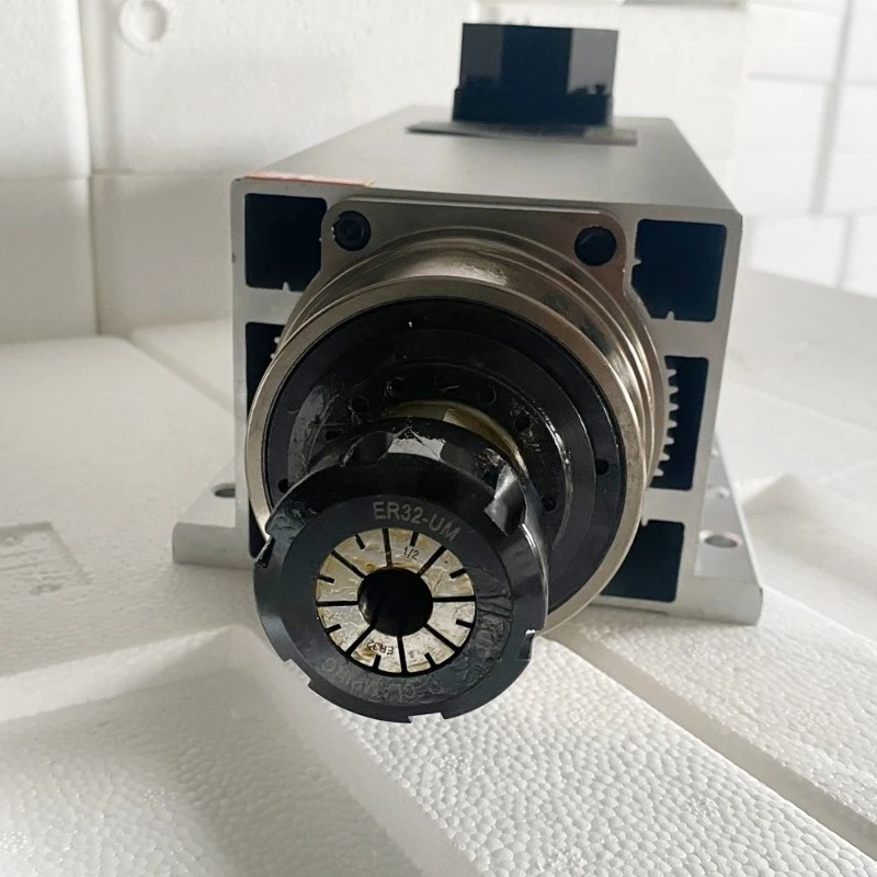 7.5kw 18000rpm square High Speed air Cooled CNC Spindle Motor ER32 Nose 380V/220V 4Nm Torque Engraving Cutting