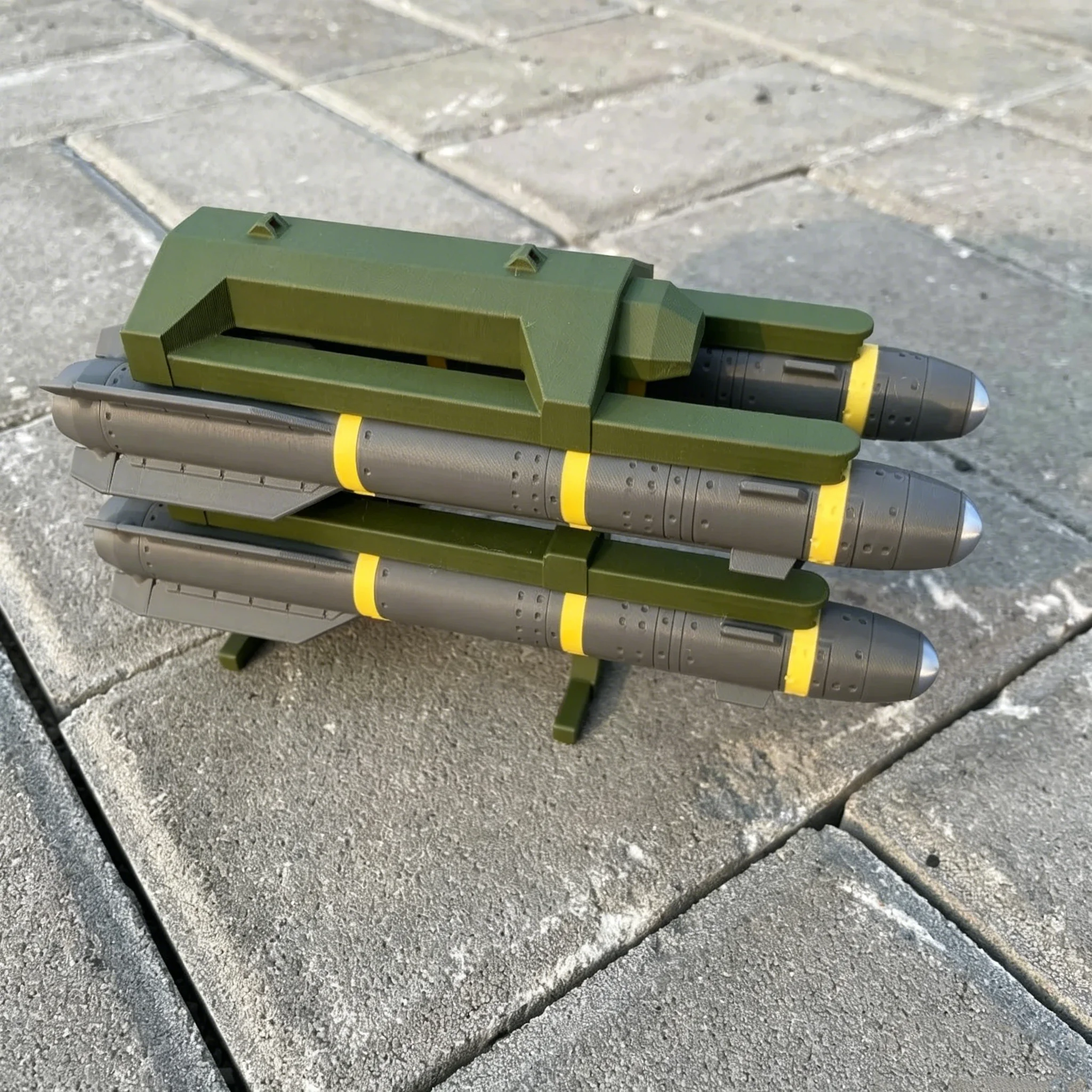 

3D Printed AGM-114 Hellfire Launcher & Anti-Tank Missile Model Military Ornament