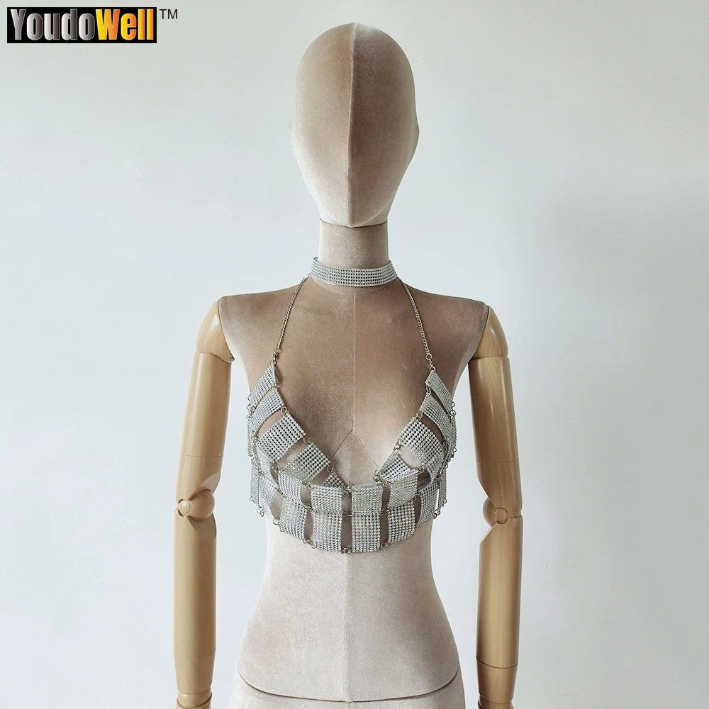 

Women's Metal Water Diamond Stitching Shiny Crystal Hanging Neck Wrapped Chest Vest, Sexy V-Neck Top, Nightclub Jumping