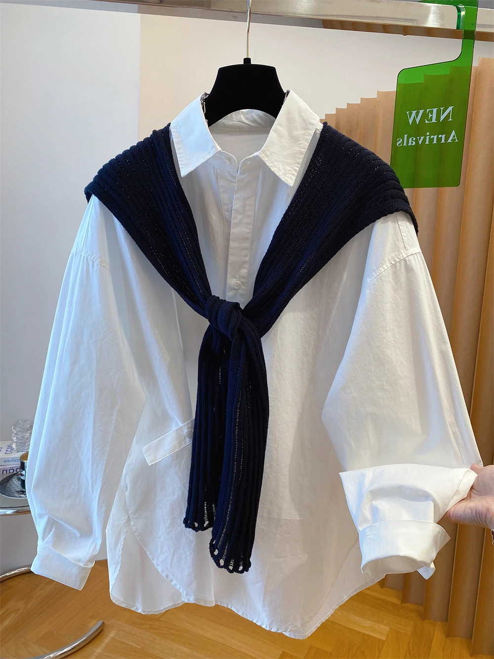 

Korean Sle Loose Long Sve Collared irt Women's Faionable oulder Wrap White irt Lazy Autumn Loose Aosphere Sens...