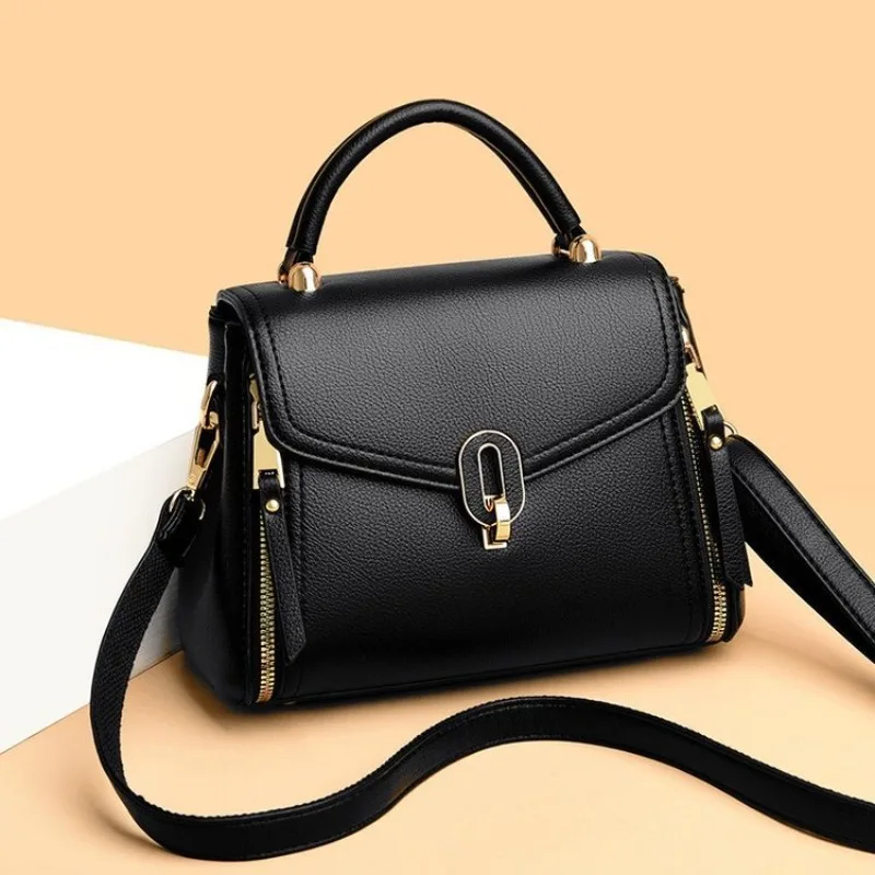 Designer High-End Diaper Bag Women Luxury Crossbody Bag Elegant Leather Handbag Minimalist Stylish Large Capacity Tote