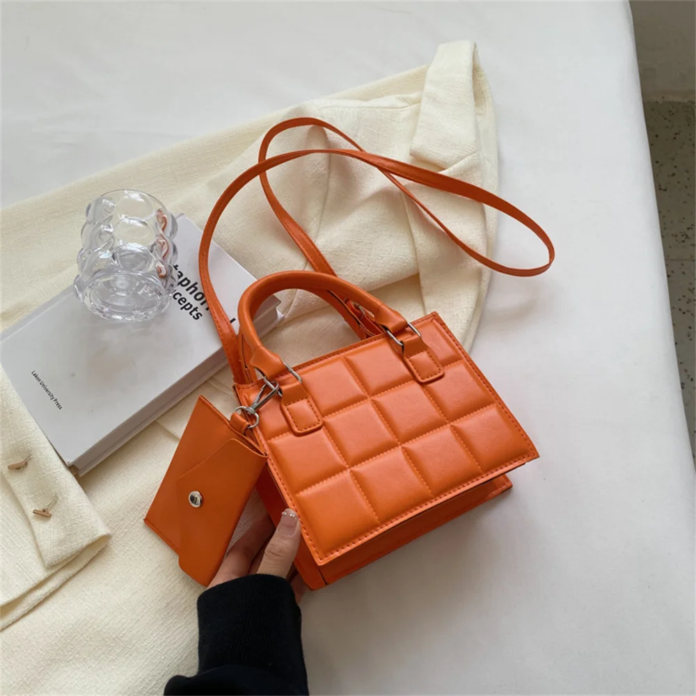 Women Grid Printing Shoulder Crossbody Bag with Small Purse Pendant Solid Color Messenger Bag Designer Casual Square Handbag